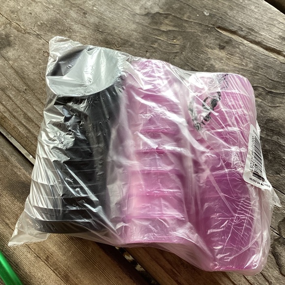 Tupperware Minis in pink and black for Halloween! - Picture 3 of 3